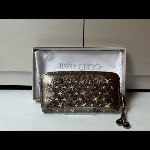 Jimmy Choo 銀色皮革星星鉚釘拉鍊長夾