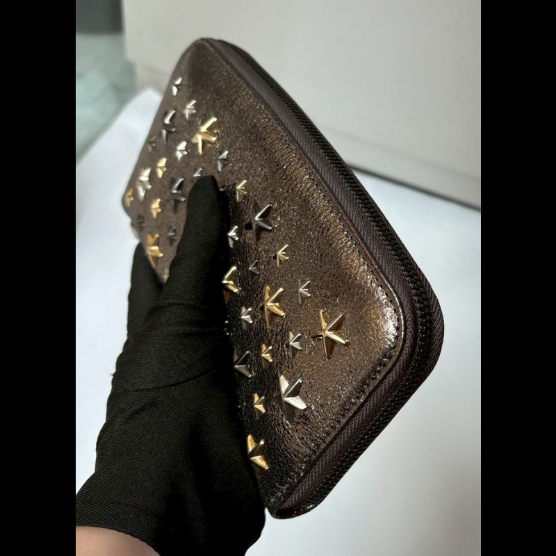 Jimmy Choo 銀色皮革星星鉚釘拉鍊長夾-3