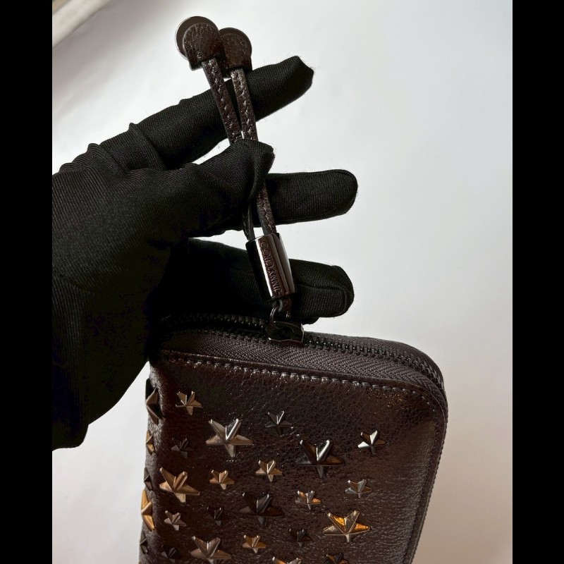 Jimmy Choo 銀色皮革星星鉚釘拉鍊長夾-4