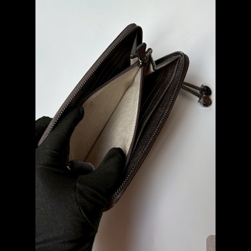 Jimmy Choo 銀色皮革星星鉚釘拉鍊長夾-18