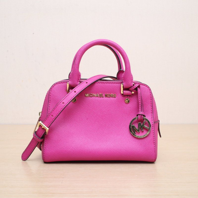 MICHAEL KORS 紫色牛皮經典貝殼包枕頭包肩背包-1