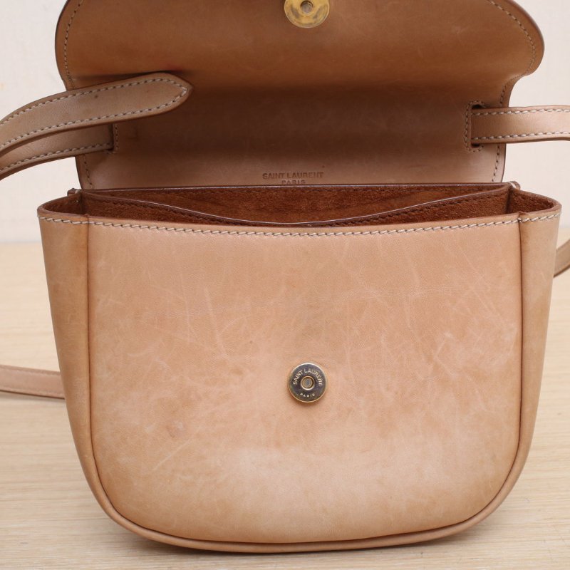 SAINT LAURENT KAIA馬鞍包小號18.5棕色牛皮金扣肩背包-2