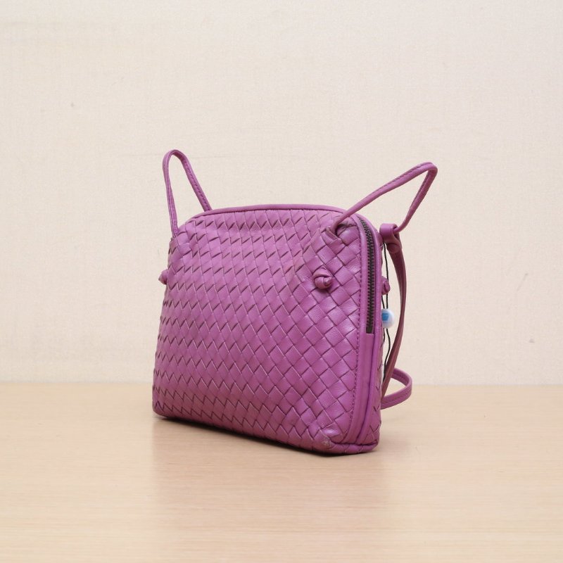 BOTTEGA VENETA 紫色羊皮鎢鋼扣經典編織斜跨包肩背包-3