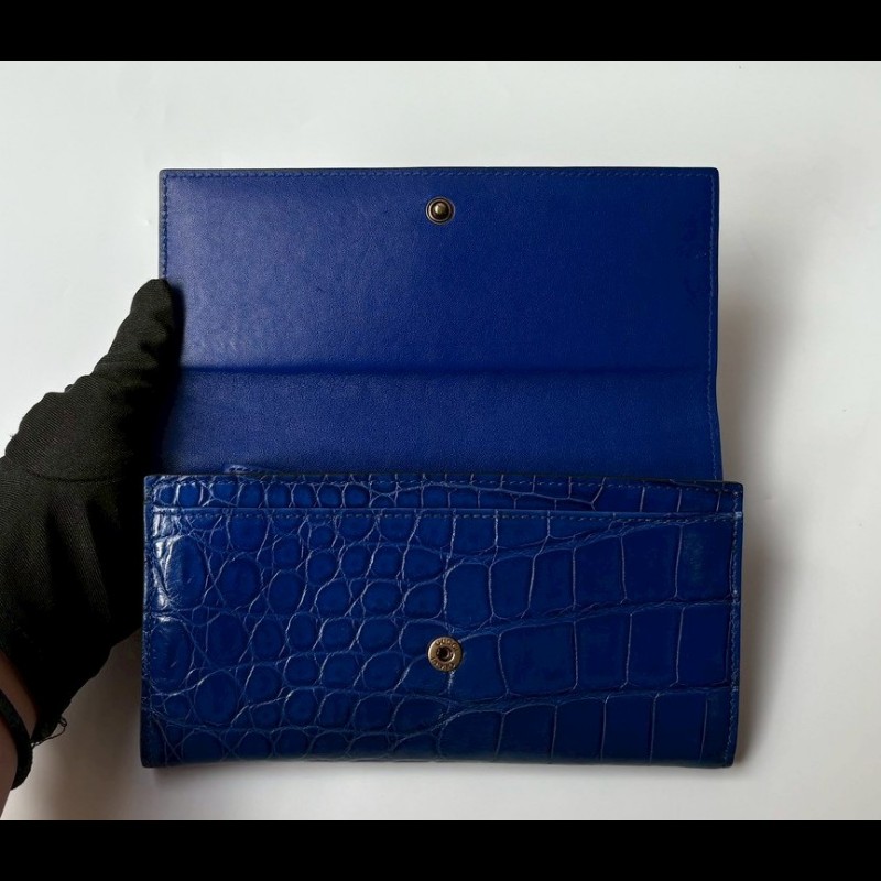 Gucci 寶藍色壓鱷魚紋皮革下蓋長夾-17