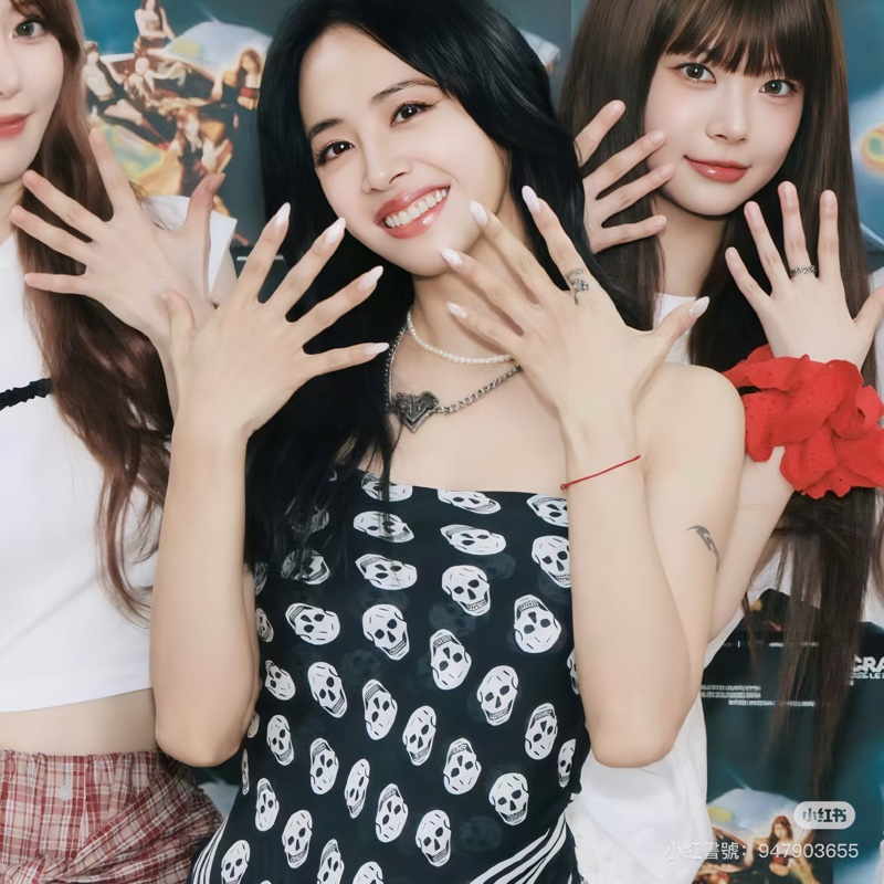 ALEXANDER MCQUEEN 骷髏頭 平口上衣 絲巾 圍巾 披巾 披肩-2