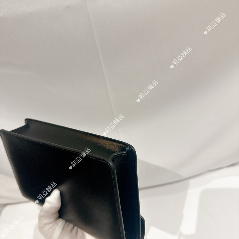 莉亞精品♡ Celine 黑金woc鏈條包 全新閒置品-9