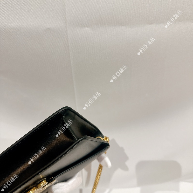 莉亞精品♡ Celine 黑金woc鏈條包 全新閒置品-11
