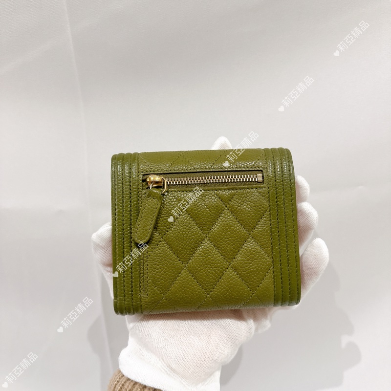 莉亞精品♡ Chanel Boy背拉三折短夾 抹茶綠 二手美品-2