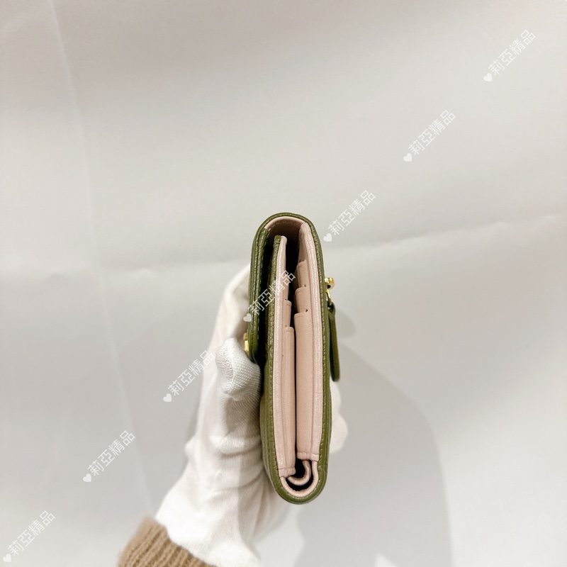 莉亞精品♡ Chanel Boy背拉三折短夾 抹茶綠 二手美品-3