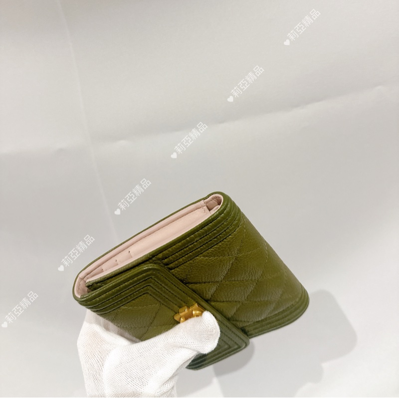 莉亞精品♡ Chanel Boy背拉三折短夾 抹茶綠 二手美品-7