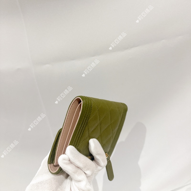 莉亞精品♡ Chanel Boy背拉三折短夾 抹茶綠 二手美品-9