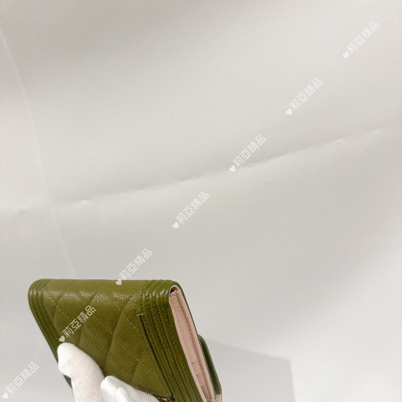 莉亞精品♡ Chanel Boy背拉三折短夾 抹茶綠 二手美品-10