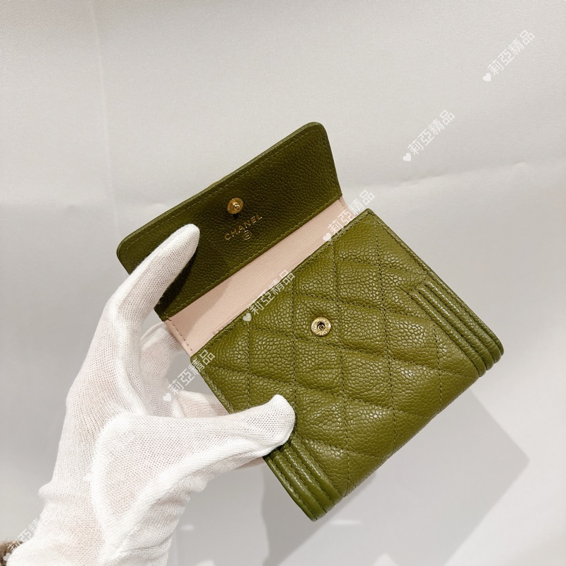 莉亞精品♡ Chanel Boy背拉三折短夾 抹茶綠 二手美品-12