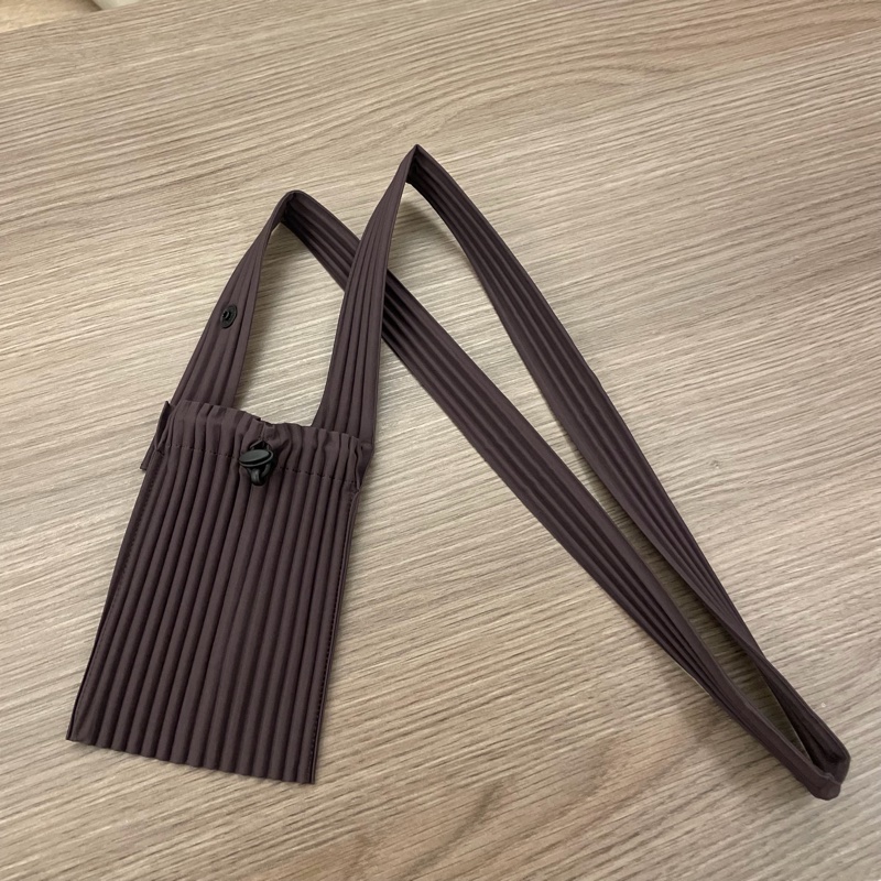 三宅一生 手機包 Homme Plisse 熱賣款-1