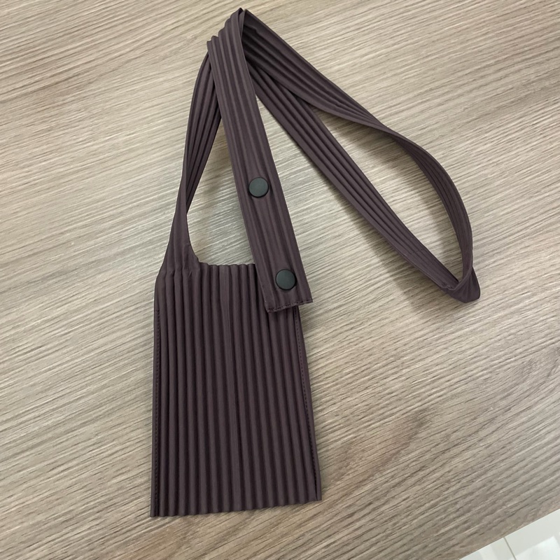 三宅一生 手機包 Homme Plisse 熱賣款-2