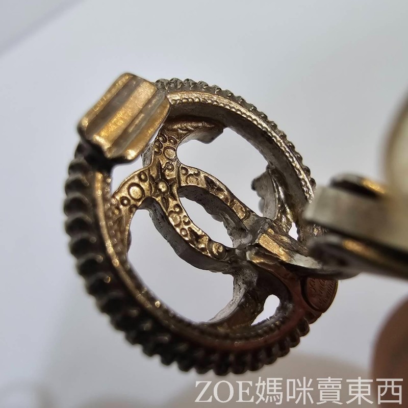 Chanel 銀色雙C造型鑲圓形珍珠點鑽耳夾式耳環-8
