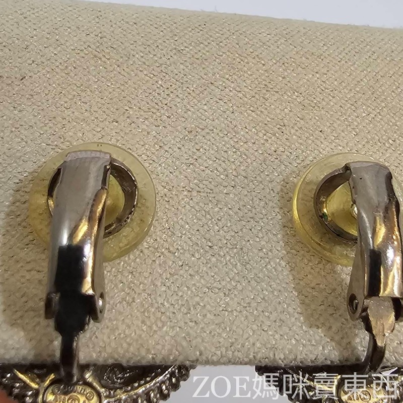 Chanel 銀色雙C造型鑲圓形珍珠點鑽耳夾式耳環-9
