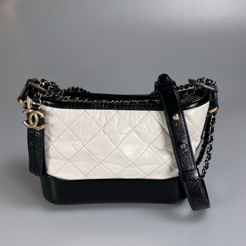 CHANEL 流浪包小號 黑白 A91810/25開-0