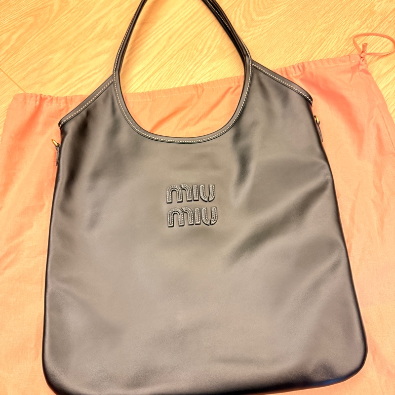 Miu Miu Ivy 大型真皮手提包(黑色)|義大利製|大型尺寸 40×35cm-5