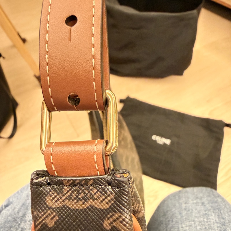 👜 CELINE AVA TRIOMPHE 老花月牙包｜Triomphe Canvas & Calfskin｜附原廠防塵袋-10