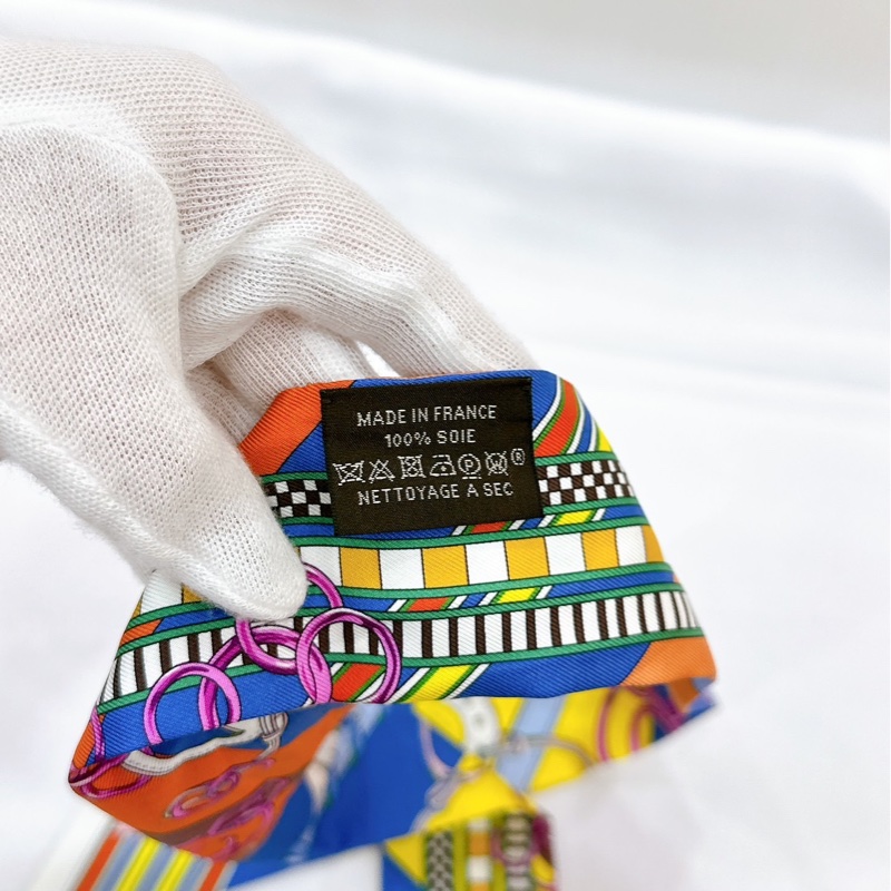 莉亞精品♡Hermes twilly 絲巾 小馬 二手-4
