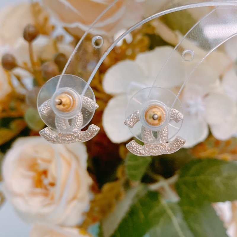 MS0382 Chanel 香奈兒 經典 CC Logo 最小 淡金 水鑽  Classic 1.2 cm CC Logo Earrings Crystal x GHW-8