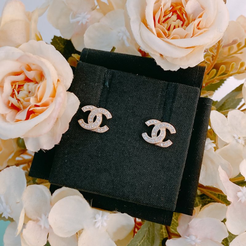 MS0382 Chanel 香奈兒 經典 CC Logo 最小 淡金 水鑽  Classic 1.2 cm CC Logo Earrings Crystal x GHW-9