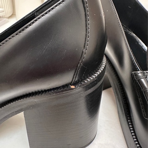 Celine新款高跟樂福鞋