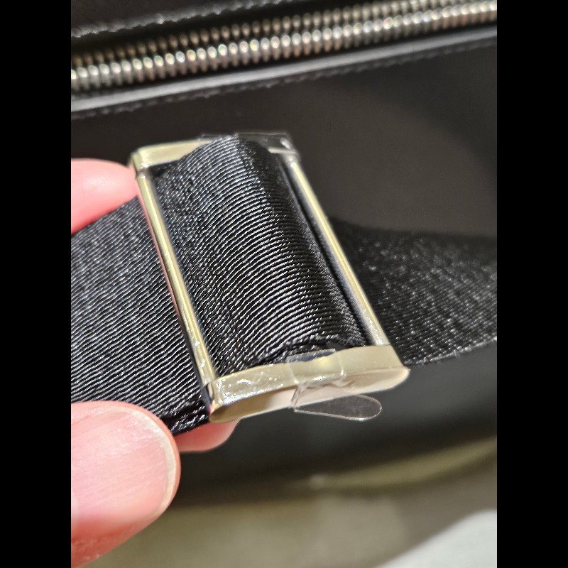 (95新)萬寶龍Montblanc 側背包/郵差包 防刮牛皮 部份膠膜未撕-6