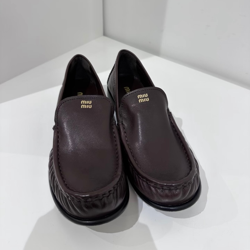miu miu 水牛皮樂福鞋 楠木色-3