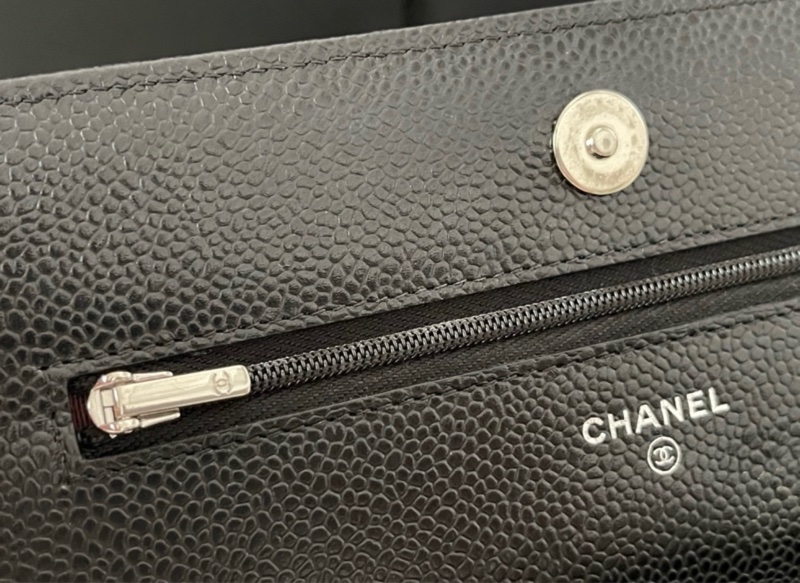 CHANEL WOC 黑色荔枝皮銀扣-11