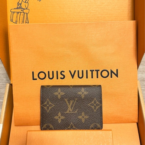 Louis Vuitton 名片夾