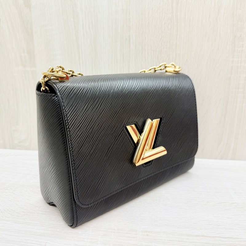 LV黑色EPI金釦TWIST MM肩背側背包/M21113-4