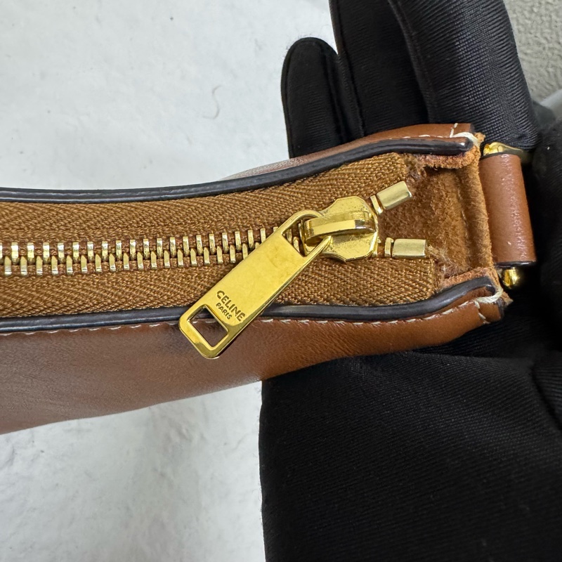 Celine Ava 中號焦糖色 月牙hobo，單肩包-14