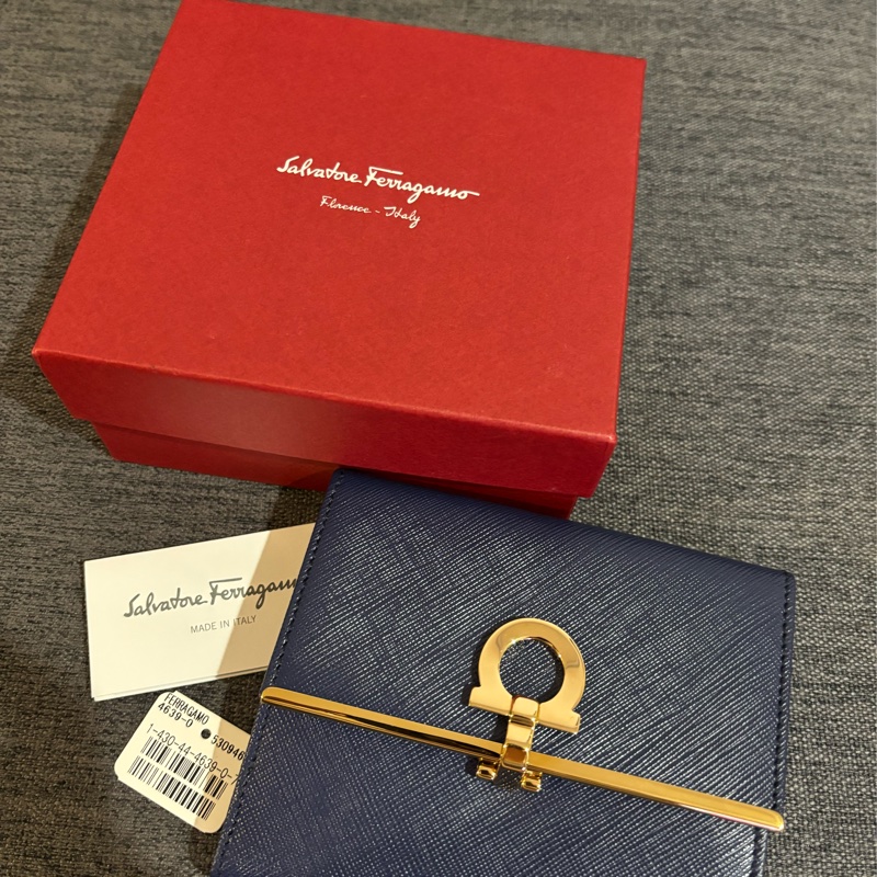 Ferragamo馬蹄短夾-1