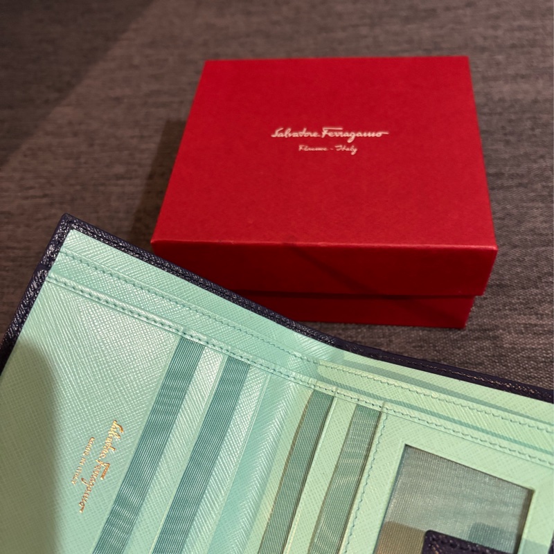 Ferragamo馬蹄短夾-6