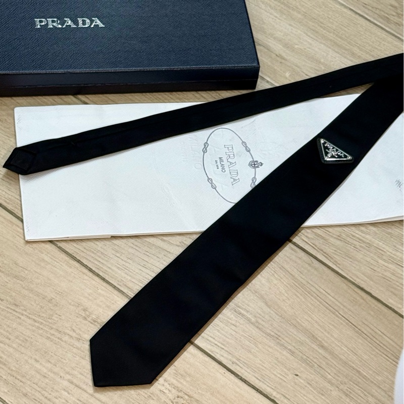 Prada 經典鐵標Re-Nylon黑色尼龍領帶-0