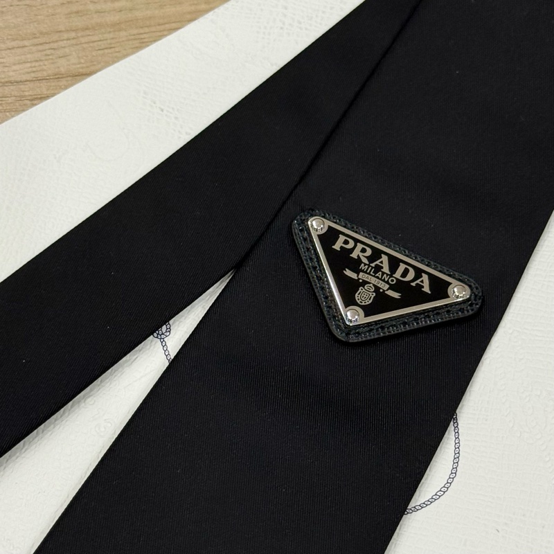 Prada 經典鐵標Re-Nylon黑色尼龍領帶-3