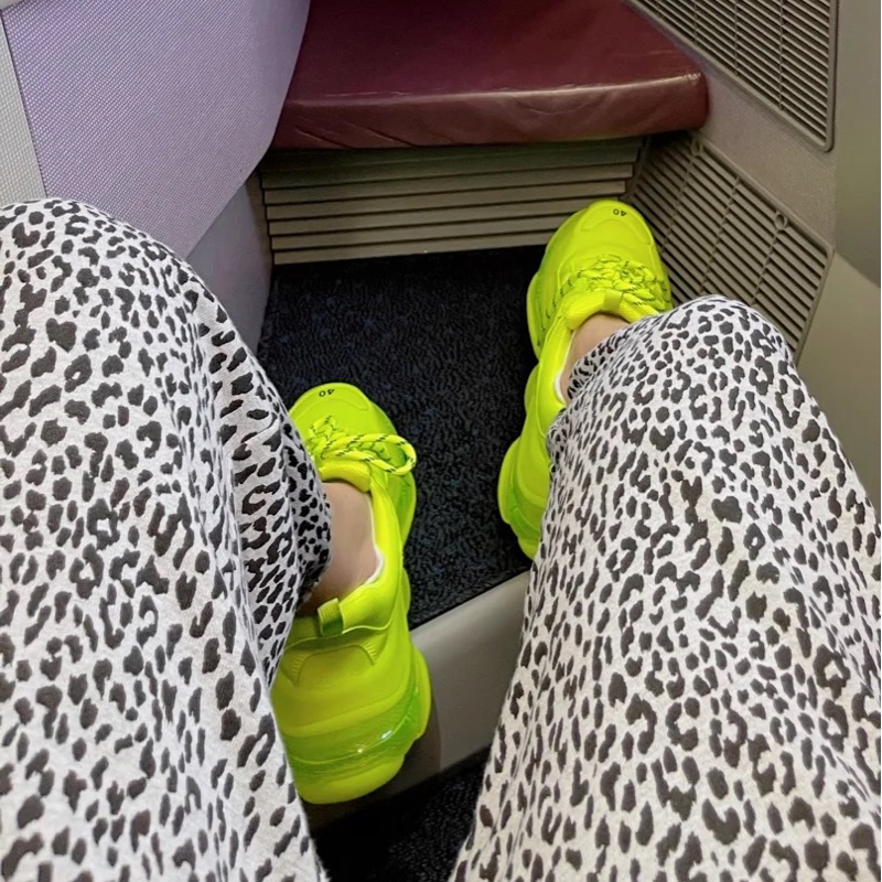 街頭霸王🕶️近新🈶臺灣購證 專櫃原價近4w😻Balenciaga螢光綠triple s 40碼氣墊老爹鞋休閒鞋-3