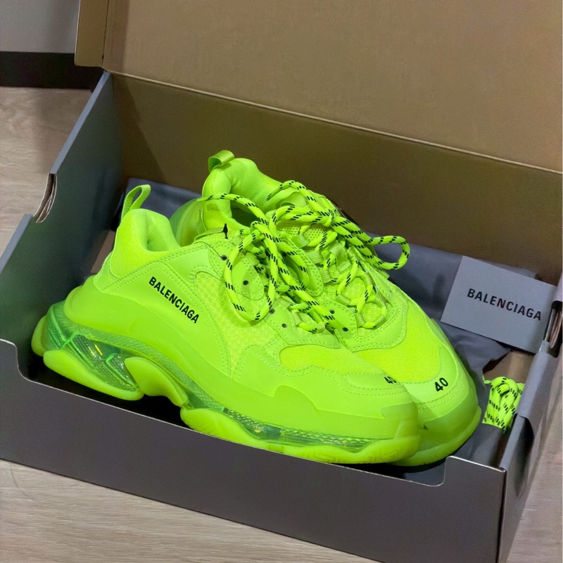 街頭霸王🕶️近新🈶臺灣購證 專櫃原價近4w😻Balenciaga螢光綠triple s 40碼氣墊老爹鞋休閒鞋-8