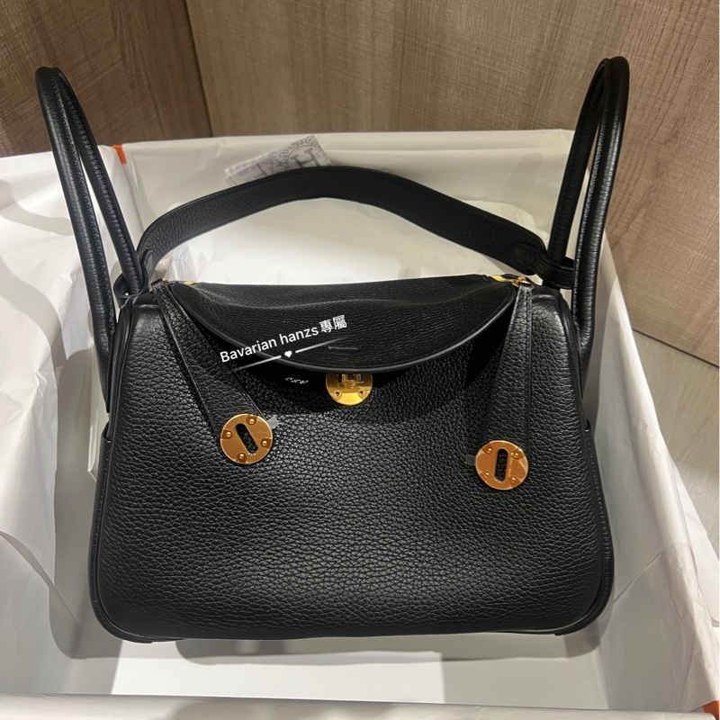 Hermès  Lindy 26黑金牛-8