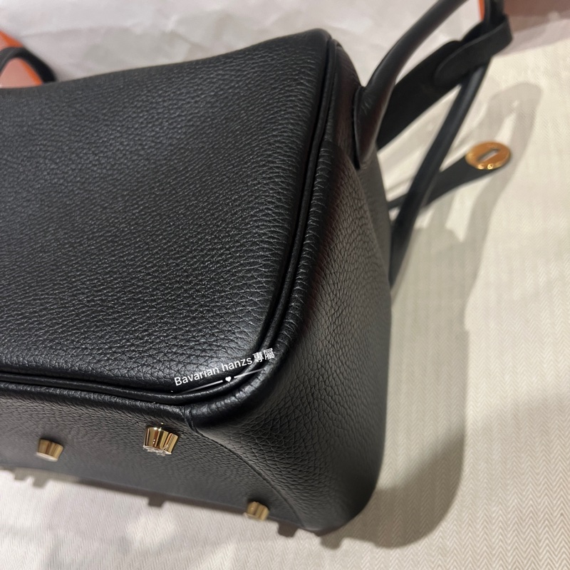 Hermès  Lindy 26黑金牛-17