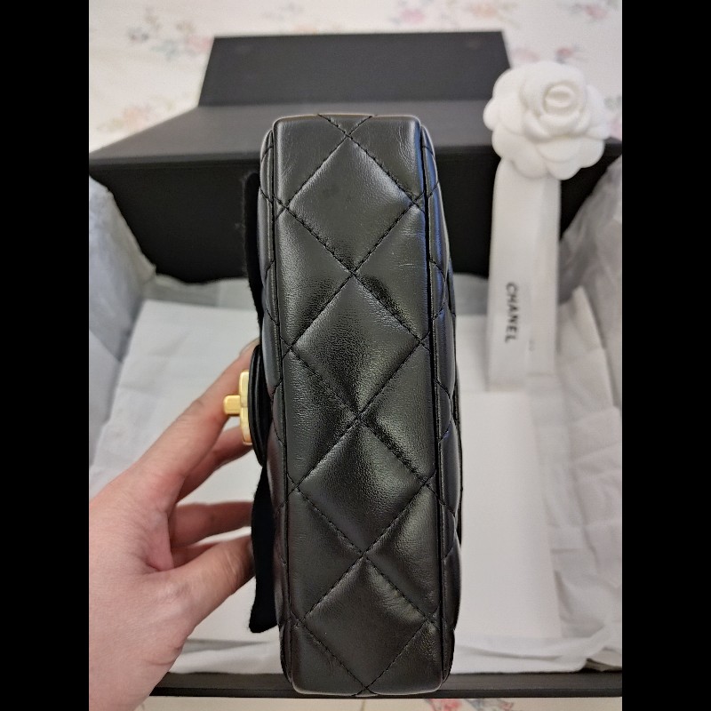 香奈兒手提斜背口蓋包-7