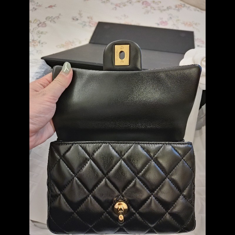 香奈兒手提斜背口蓋包-13