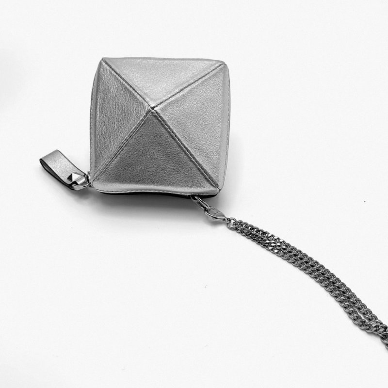 VALENTINO 銀色mini鉚釘肩背包 8*8*7 99新配件盒子塵袋-1