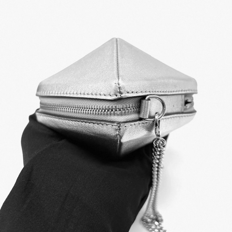 VALENTINO 銀色mini鉚釘肩背包 8*8*7 99新配件盒子塵袋-4