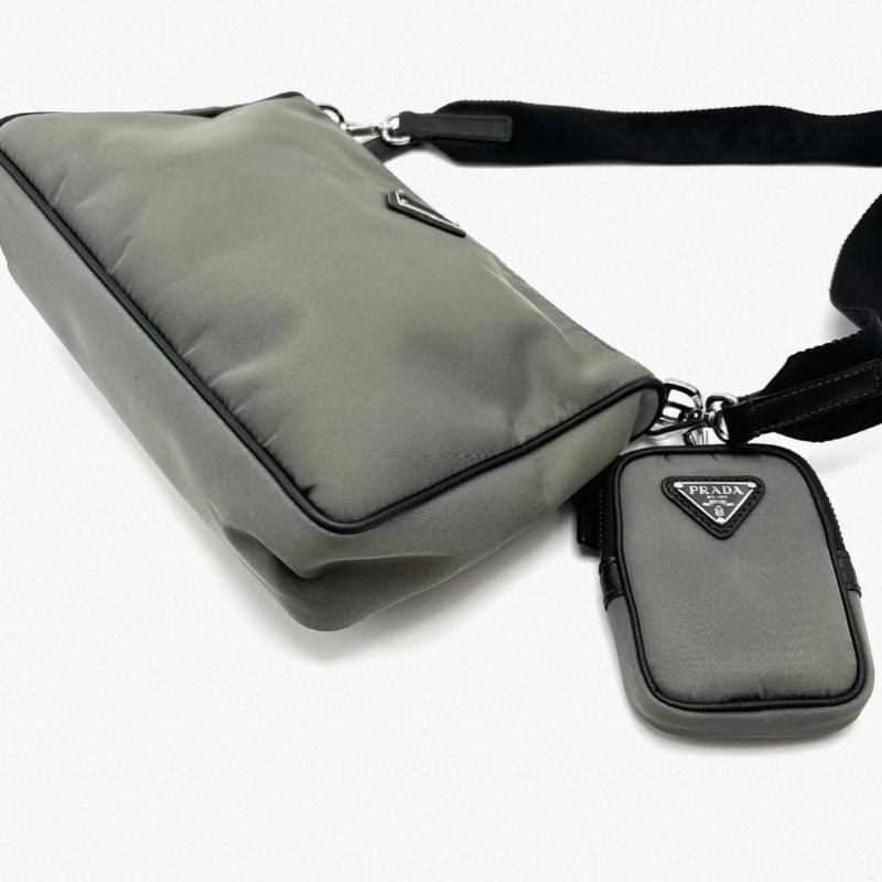 PRADA 灰色尼龍三合一郵差包 24*17*6.5 98新配件塵袋保卡-2