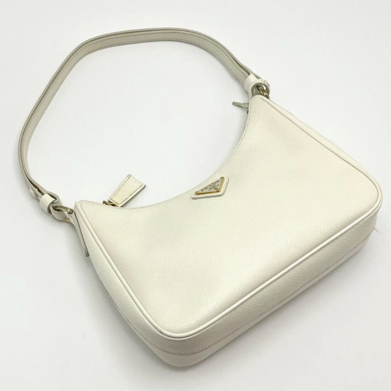 PRADA 白色十字紋牛皮肩背腋下包 22*18*6.5 99新配件塵袋-2