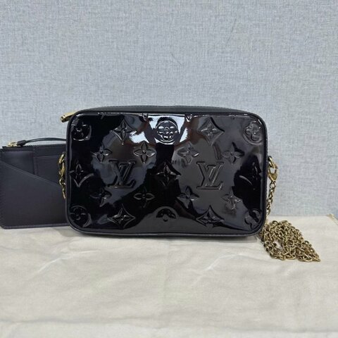 LV 櫻桃色漆皮三合一肩背斜背相機包19.5*12*5 98新配件塵袋