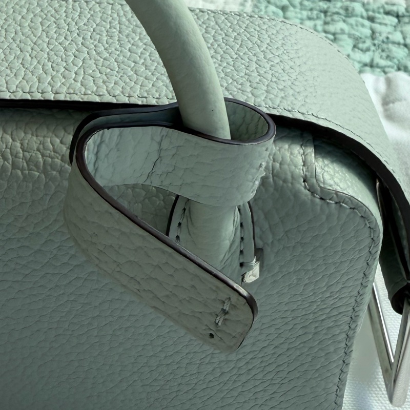 Delvaux coolbox nano 雲朵藍-10